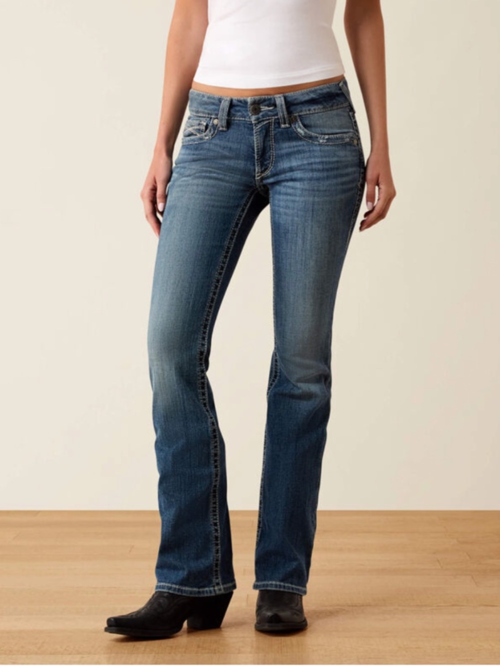 🍐 Ariat Mid Rise Boot Cut Jean 🍐